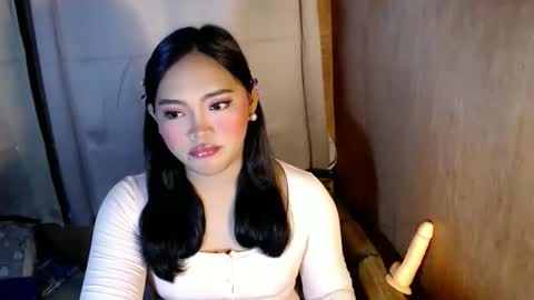 Mira Bella online show from December 2, 2:59 pm