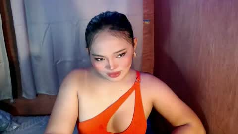 Snapshot of mira_luna222 chatting on October 28, 2:12 am Mira Bella online show from October 28, 2:12 am