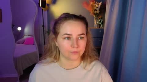 Mira online show from May 2, 1:33 am