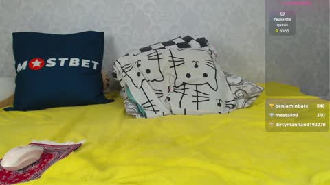 mira_one_ online show from December 27, 5:59 pm