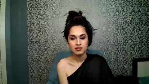 The goddess of water online show from January 14, 10:45 am