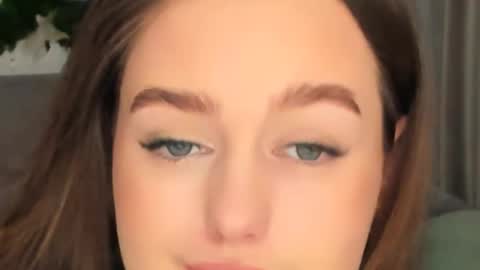 Emma online show from February 27, 7:47 pm