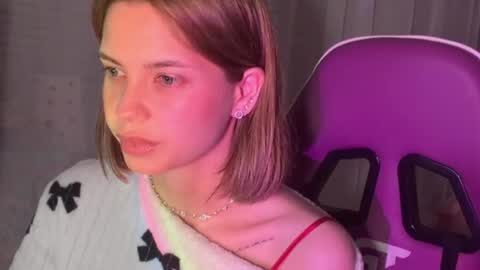 MiraLaPics online show from June 18, 12:05 am