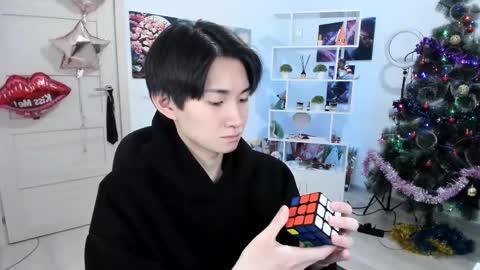              online show from January 6, 9:02 am