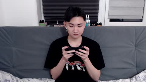              online show from February 7, 10:19 pm