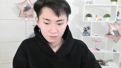              online show from December 7, 3:03 pm