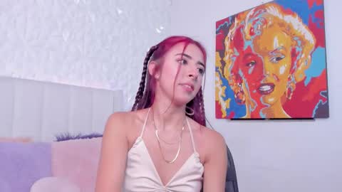 Snapshot of mirandaa_rogers chatting on September 26, 7:11 pm Miranda Rogers online show from September 26, 7:11 pm