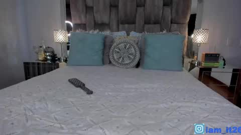Miranda online show from May 8, 11:54 pm