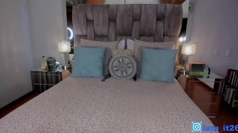 Miranda online show from March 23, 1:10 am