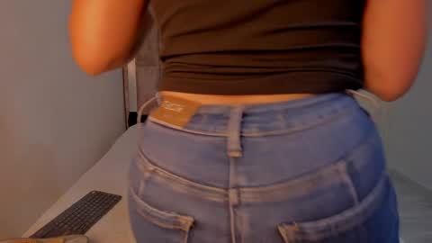 mirandarroxxx online show from May 19, 2:35 pm