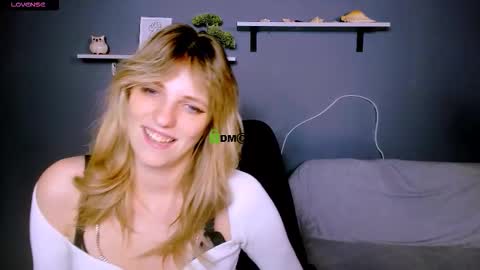 Snapshot of miriam_crazy chatting on September 23, 9:10 pm miriam_crazy online show from September 23, 9:10 pm