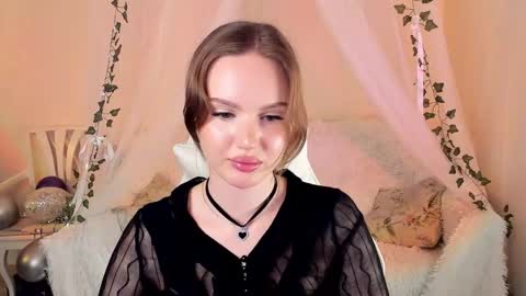 Snapshot of mish_ka3 chatting on September 28, 3:43 pm Misha online show from September 28, 3:43 pm