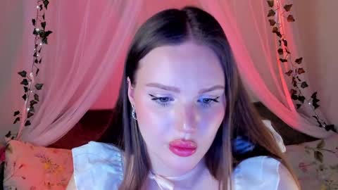 Snapshot of mish_ka3 chatting on January 5, 7:49 pm Misha online show from January 5, 7:49 pm