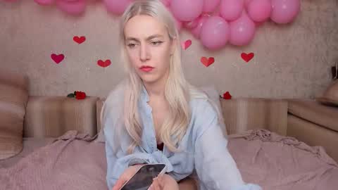 mishapallmer online show from February 15, 1:32 pm