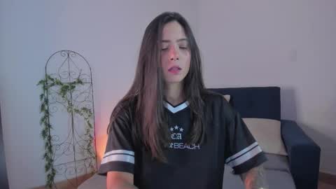 KRAVE  online show from March 2, 12:59 am