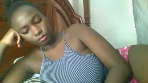 miss440 online show from December 3, 8:11 am