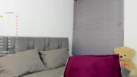 Snapshot of miss__jones_ chatting on October 7, 1:34 am miss__jones_ online show from October 7, 1:34 am