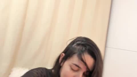 Snapshot of miss_alhy chatting on October 2, 7:56 pm online show from October 2, 7:56 pm