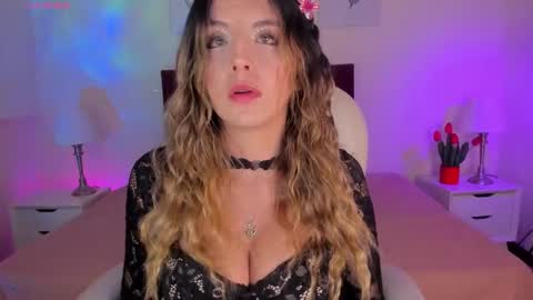 Amanda Reyes online show from March 14, 1:04 pm