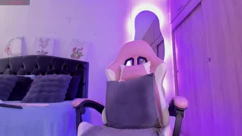 A M A R A N T H A online show from March 13, 1:03 pm