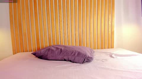 Amber  online show from April 2, 5:04 am