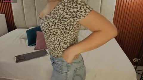 ANTHOLELLA   online show from April 6, 11:22 am