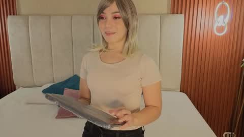 ANTHOLELLA   online show from April 8, 11:24 am