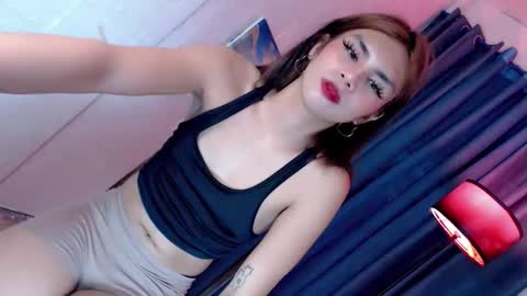 Snapshot of miss_bella69 chatting on October 1, 6:23 am miss_bella69 online show from October 1, 6:23 am