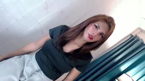 Snapshot of miss_bella69 chatting on September 16, 1:46 pm miss_bella69 online show from September 16, 1:46 pm