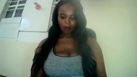 spicey online show from April 12, 11:36 am