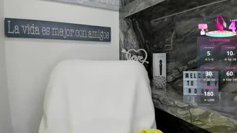 Danika online show from November 5, 11:01 am