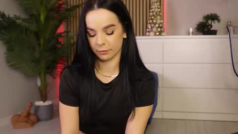 Denise online show from December 4, 8:52 pm