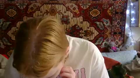 Elis online show from May 22, 11:28 am