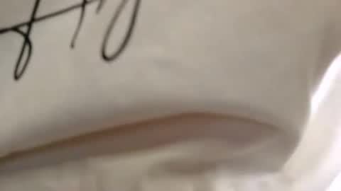 Elis online show from September 9, 1:33 pm