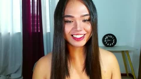Snapshot of miss_fucos chatting on September 27, 9:45 pm Lara online show from September 27, 9:45 pm