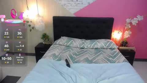 Snapshot of miss_honey1 chatting on October 17, 1:09 am miss_honey1 online show from October 17, 1:09 am