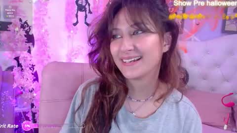 Snapshot of miss_jhelenaa_ chatting on October 20, 12:48 am miss_jhelenaa_ online show from October 20, 12:48 am