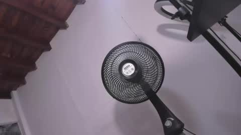 miss_khalifadoll online show from April 5, 12:40 am