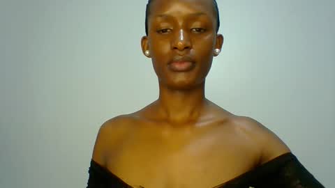 Snapshot of miss_kiki7 chatting on October 8, 5:02 am kiki online show from October 8, 5:02 am