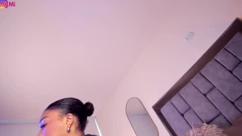 Snapshot of miss_mian chatting on October 15, 9:26 pm Mian online show from October 15, 9:26 pm
