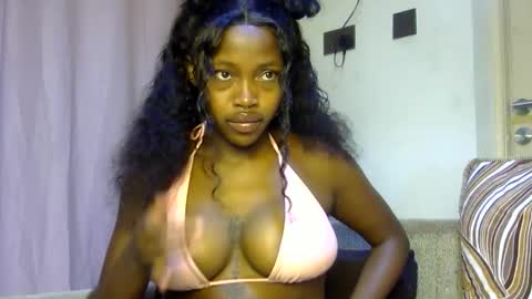 Snapshot of miss_sexyyy chatting on October 15, 9:37 pm miss_sexyyy online show from October 15, 9:37 pm
