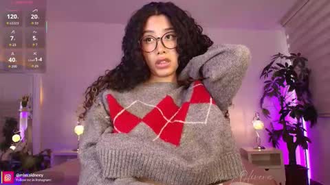 Amy Olivera online show from November 3, 12:06 pm