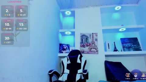 Snapshot of miss_sparkle666 chatting on October 9, 7:36 am miss_sparkle666 online show from October 9, 7:36 am