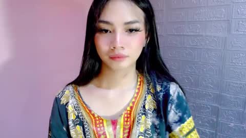 Snapshot of miss_sweety_17 chatting on January 12, 2:45 am Jean Marie online show from January 12, 2:45 am