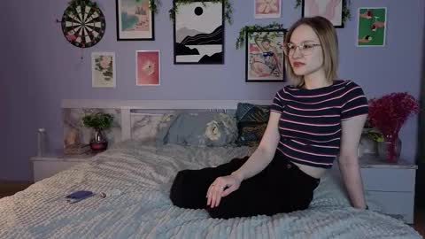 missadelletrix online show from November 13, 11:24 am