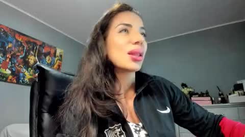 Alesyamuscledoll online show from March 2, 8:40 pm