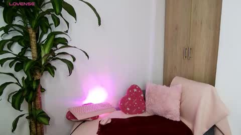 missangeldust online show from March 19, 12:43 pm