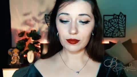 The divine Beverly online show from February 8, 5:29 pm