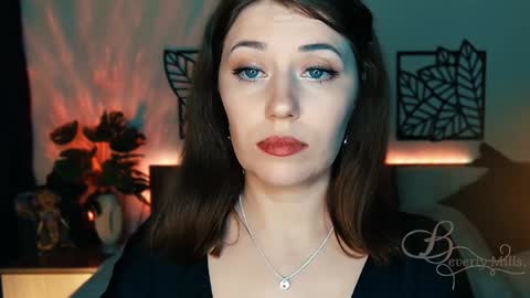 The divine Beverly online show from January 25, 6:46 pm