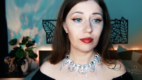 The divine Beverly online show from January 11, 6:54 pm